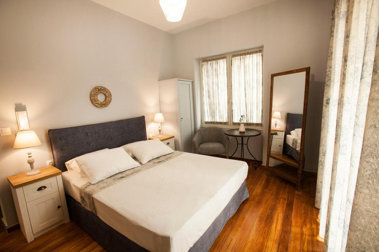 Lovely 1St Fl. Apt, With Balcony In Pagrati Athene Buitenkant foto